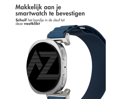 Accezz Nylon Alpine bandje voor de Samsung Galaxy Watch 9 (40/44mm) / Watch 8 (40/44mm) / Classic (46mm) - Dark Blue