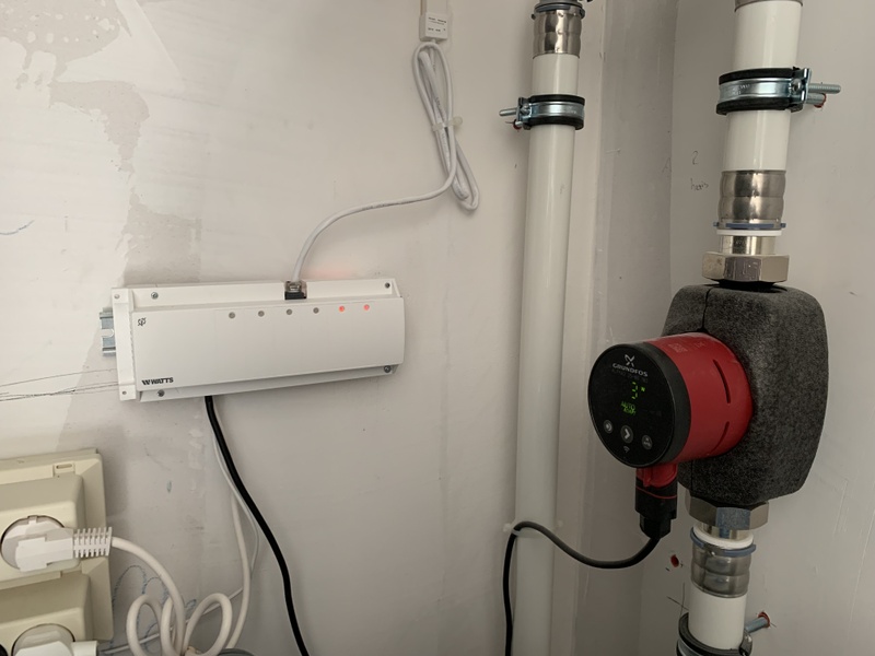 Afbeeldingslocatie: https://tweakers.net/i/9jxnvVyndX0PTWQT2y3UW0e10Oc=/800x/filters:strip_icc():strip_exif()/f/image/hPlPkEFwQmscz2JG9sVT3aM6.jpg?f=fotoalbum_large