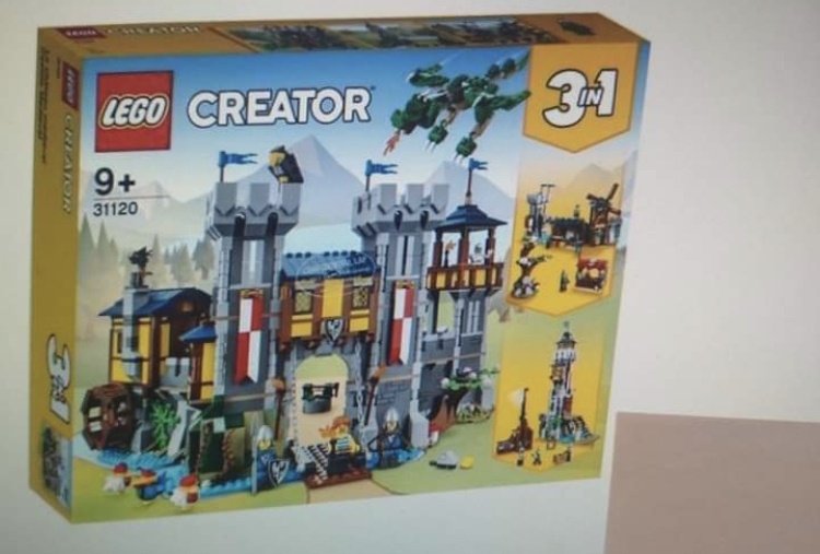 Afbeeldingslocatie: https://tweakers.net/i/9l-ihpjHCvJer3PA7Ue_HmSht4Q=/full-fit-in/4920x3264/filters:max_bytes(3145728):no_upscale():strip_icc():fill(white):strip_exif()/f/image/Cg7Bp1rrSmBqaYqZcJPBnP5r.jpg?f=user_large