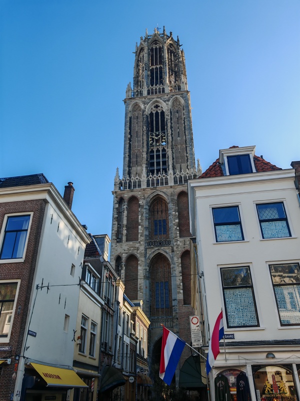 Afbeeldingslocatie: https://tweakers.net/i/9l_42FAHbCpDl9_IGTUWAyOP2CI=/x800/filters:strip_icc():strip_exif()/f/image/nCHkRatRdOj3DDAWDlS4xgCI.jpg?f=fotoalbum_large