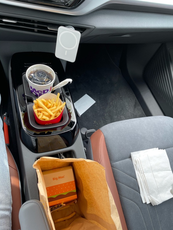 Afbeeldingslocatie: https://tweakers.net/i/9m7uMh9qO-gsBMcV6TOY5haYYhA=/x800/filters:strip_icc():strip_exif()/f/image/HkzSJXUpOaUNSnd1sVfsmnd3.jpg?f=fotoalbum_large