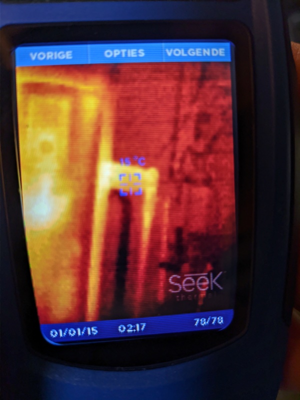 Afbeeldingslocatie: https://tweakers.net/i/9n9c65Qeqf17UWQ2irNY77A8FqQ=/x800/filters:strip_icc():strip_exif()/f/image/6fvIQyoJA3hgGcw1IOX2D7EL.jpg?f=fotoalbum_large
