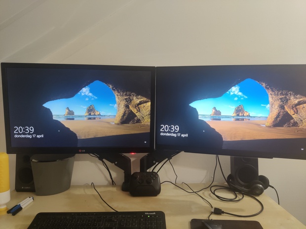 Afbeeldingslocatie: https://tweakers.net/i/9px9TiIbbVHVGOt0JawatmUWKa4=/620x/filters:strip_icc():strip_exif()/m/334938/1U5va4ZYOcndKiG8wUBGxVCmdiTHcVaMlLbxHk1V61aok8MULo.jpeg?f=620xauto