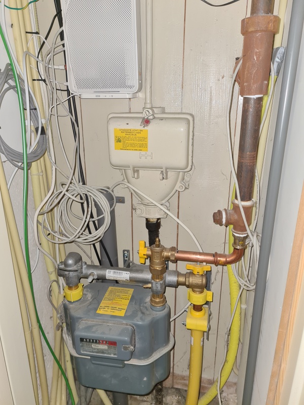 Afbeeldingslocatie: https://tweakers.net/i/9qGXh0ZL0Td_TN6qGA35ltTdkYY=/x800/filters:strip_icc():strip_exif()/f/image/0tpzEwJ8bxRl7Dajuusk9Wee.jpg?f=fotoalbum_large