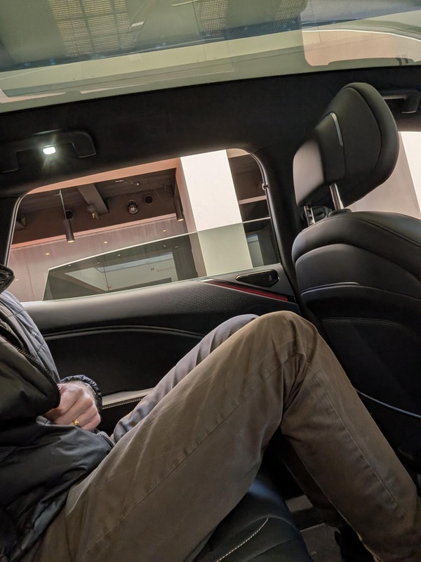 Afbeeldingslocatie: https://tweakers.net/i/9rWwiUGjN2Im-k4oEyxutD5cJ7Q=/x800/filters:strip_icc():strip_exif()/f/image/CEDo8gYO9oMgLyXWC1qmRrE2.jpg?f=fotoalbum_large