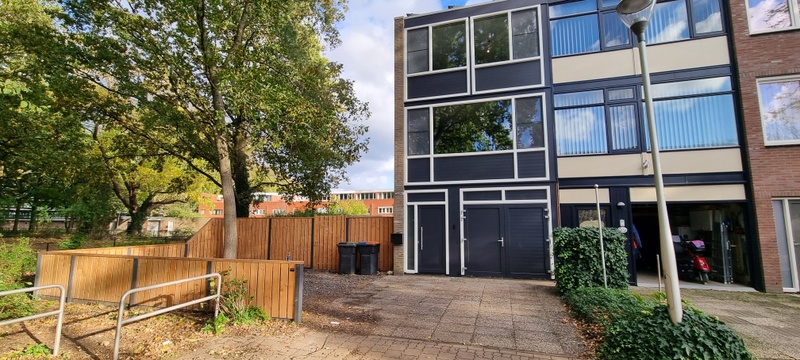 Afbeeldingslocatie: https://tweakers.net/i/9saTh34gu_Rq_d4EmiWQW0kyvOE=/800x/filters:strip_icc():strip_exif()/f/image/RhpRasegCYyAIg5FEFJaq09z.jpg?f=fotoalbum_large