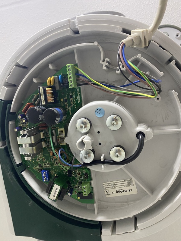 Afbeeldingslocatie: https://tweakers.net/i/9t0if5u1RoQA1OLnqRZetJNKWFQ=/x800/filters:strip_icc():strip_exif()/f/image/oHtz1gluuCy1i98HZICkIY9s.jpg?f=fotoalbum_large