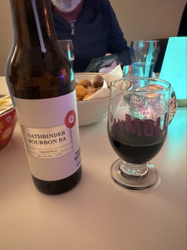 Afbeeldingslocatie: https://tweakers.net/i/9yW6ZP1A3ZfFk1oPODQKyfgObco=/x800/filters:strip_icc():strip_exif()/f/image/RKHu2VhQtj2zPgh94HdhfwaG.jpg?f=fotoalbum_large