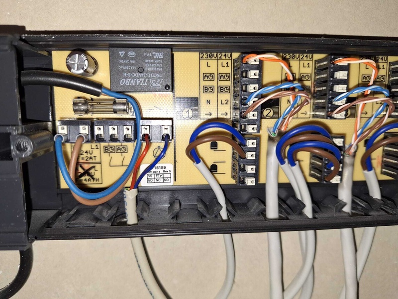 Afbeeldingslocatie: https://tweakers.net/i/9zvDcTZkVGL9Kd4--WgfAd4-xbs=/800x/filters:strip_icc():strip_exif()/f/image/rm6yqC4dpBHmnku8E1kQWmqM.jpg?f=fotoalbum_large