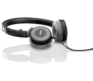 AKG K 422