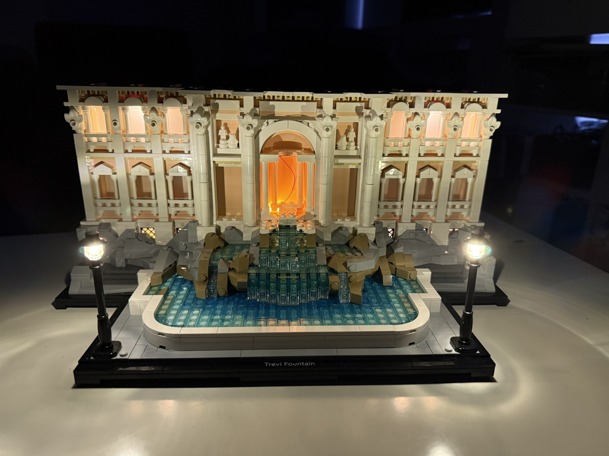 Afbeeldingslocatie: https://tweakers.net/i/A0W2fOuBnfJDrbbANsztKarOOkk=/fit-in/4920x3264/filters:max_bytes(3145728):no_upscale():strip_icc():strip_exif()/f/image/eQbbKtcBCLlkccmNeQgECmRd.jpg?f=user_large