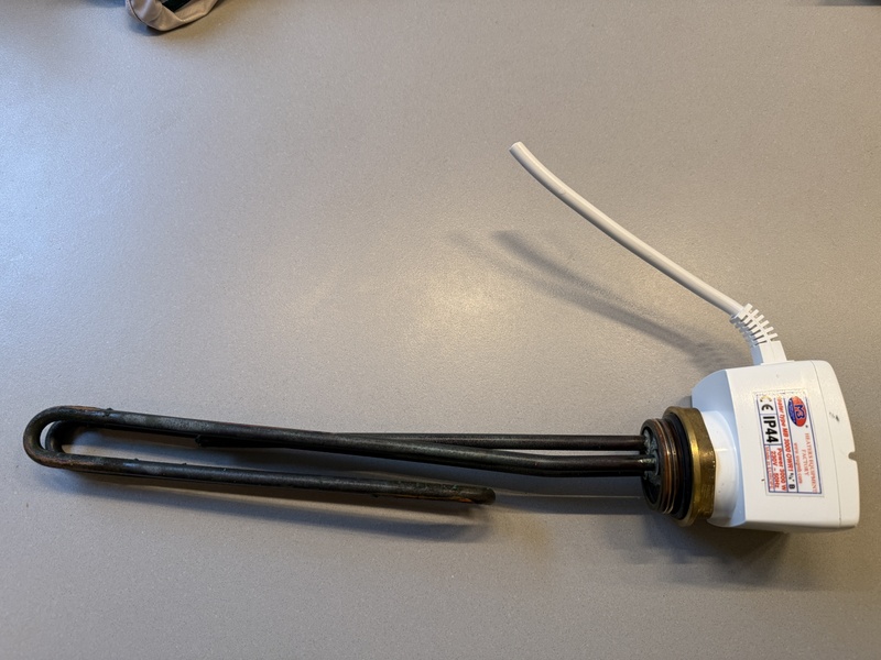 Afbeeldingslocatie: https://tweakers.net/i/A0zFOleffpRArnGLRKv1LrwjvS8=/800x/filters:strip_icc():strip_exif()/f/image/kWaM8MbaGC4ceLwx37Qw2cLc.jpg?f=fotoalbum_large