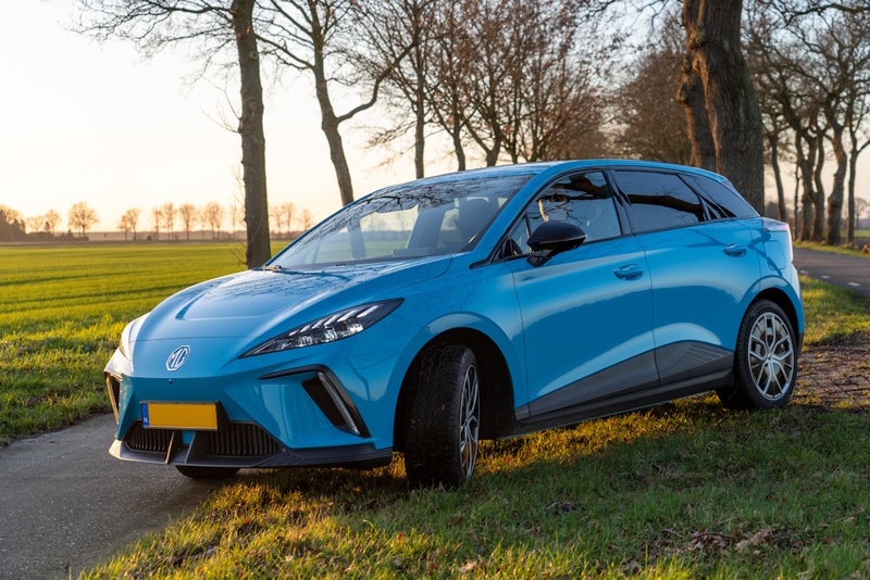 Afbeeldingslocatie: https://tweakers.net/i/A1fPkIZC9ceZKnr58hmJrGlTYrY=/800x/filters:strip_icc():strip_exif()/f/image/e47tlva6Ed5ez9lLdnYWrcMs.jpg?f=fotoalbum_large