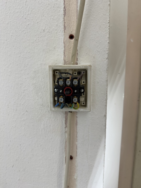 Afbeeldingslocatie: https://tweakers.net/i/A2woT9_9WrZFTn6ywuT3jhXDppU=/x800/filters:strip_icc():strip_exif()/f/image/IoivHGeh5qNWOiDVQkEo945U.jpg?f=fotoalbum_large
