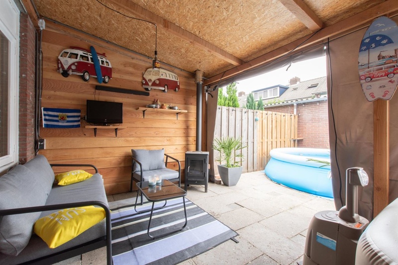 Afbeeldingslocatie: https://tweakers.net/i/A5o7lK6OlfnNsjpVgp-6ejTA7Ks=/800x/filters:strip_icc():strip_exif()/f/image/KBLH69drdMfgL6Jf8QF0UFJK.jpg?f=fotoalbum_large