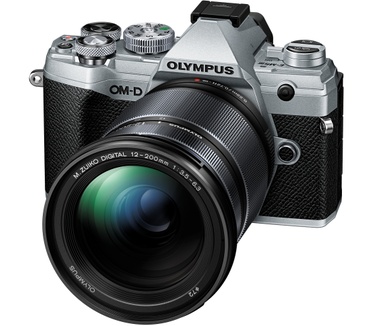 Olympus OM-D E-M5 Mark III + 12-200mm F3.5-6.3 Zilver