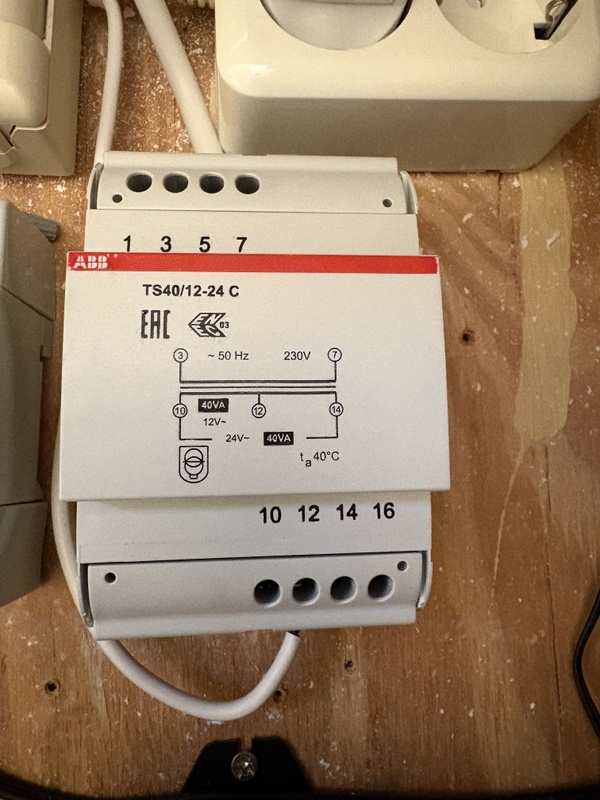 Afbeeldingslocatie: https://tweakers.net/i/A9-4N1wjH2O6clwxUU289JTSj28=/x800/filters:strip_icc():strip_exif()/f/image/GZIwG1glVD2Pzq7uMOdcuMFD.jpg?f=fotoalbum_large