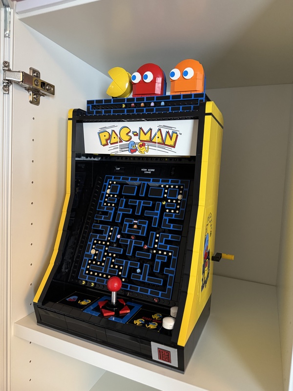 Afbeeldingslocatie: https://tweakers.net/i/AAQH7cWgrwlLjqrzysFIgfU6Gsw=/x800/filters:strip_icc():strip_exif()/f/image/pizfToRuo8JbdPk4e6y3w8i9.jpg?f=fotoalbum_large