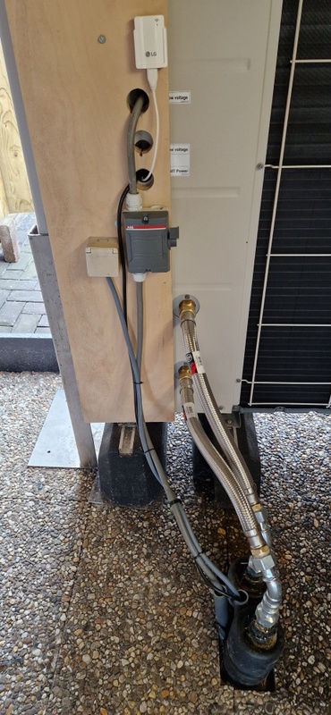 Afbeeldingslocatie: https://tweakers.net/i/ADZrhL9Qoc0DZScePYmnCUZAqRw=/x800/filters:strip_icc():strip_exif()/f/image/uRseypLYdHVYyBh9J6D4rZ64.jpg?f=fotoalbum_large