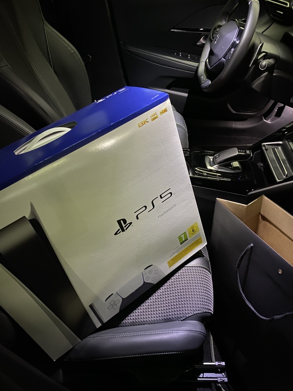 Afbeeldingslocatie: https://tweakers.net/i/ADb8UcNtgtE8vtmDWDye9VV6zZs=/x800/filters:strip_icc():strip_exif()/f/image/GNoJ0OHRc8bfReLd0NoWcZYe.jpg?f=fotoalbum_large