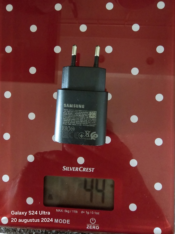 Afbeeldingslocatie: https://tweakers.net/i/AG4XuskPUeAE9Q69fN4npy340MQ=/x800/filters:strip_icc():strip_exif()/f/image/nD1fJ85Nd6DngjV97iQBPBEn.jpg?f=fotoalbum_large