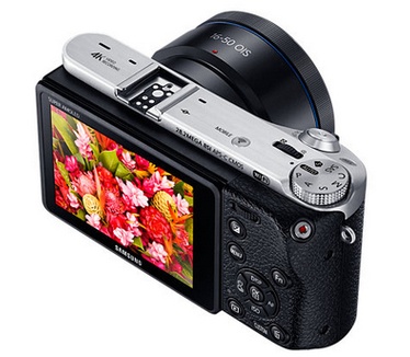 Samsung NX500 + 16-50mm F3.5-5.6 Power Zoom Zwart