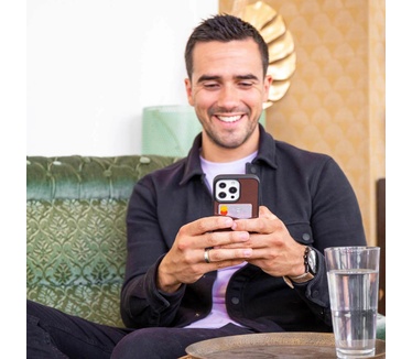 Accezz Premium Leather Card Slot Backcover Samsung Galaxy S21 - Bruin