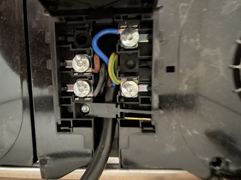 Afbeeldingslocatie: https://tweakers.net/i/AM19x461wsKnqowgecDFA2K-88k=/800x/filters:strip_icc():strip_exif()/f/image/6bXtVs8OPbiddqYZdXLdoNUh.jpg?f=fotoalbum_large