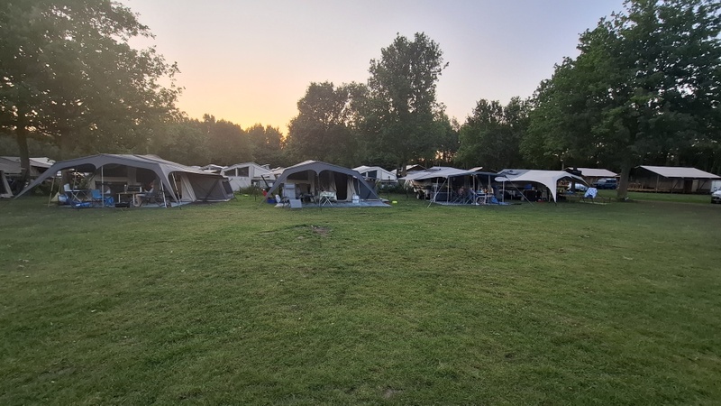 Afbeeldingslocatie: https://tweakers.net/i/AOi1-WuOtP5roDXg2DrP0rhs5bc=/800x/filters:strip_icc():strip_exif()/f/image/yjo0LcyvE3JoFqKN5IFChlnR.jpg?f=fotoalbum_large