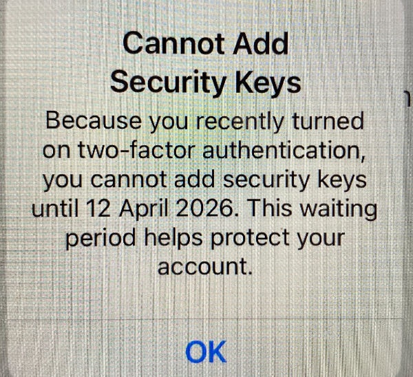 Afbeeldingslocatie: https://tweakers.net/i/APkWnz7MfIgRf1KDNrE4CNPfpzM=/fit-in/4920x3264/filters:max_bytes(3145728):no_upscale():strip_icc():strip_exif()/f/image/UTPvF1U2JnDOIKR8mp7w0zV6.jpg?f=user_large