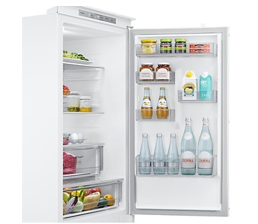 Samsung 178cm Inbouw Koel-vriescombinatie (264L) Sleepdeur D-Energielabel Metal Cooling