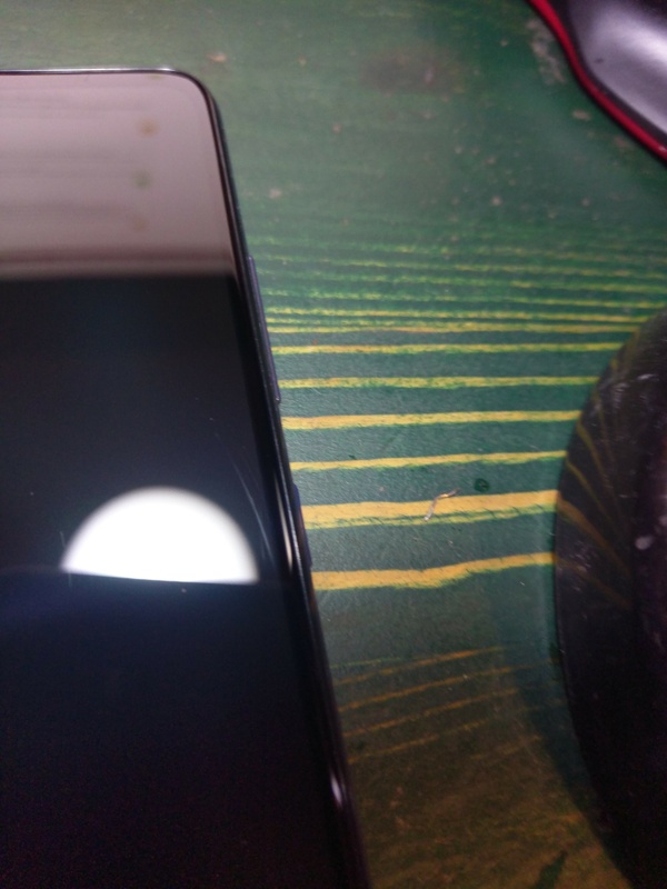 Afbeeldingslocatie: https://tweakers.net/i/AUhAqBFtZ36wipfLG9TU35FCGOQ=/x800/filters:strip_icc():strip_exif()/f/image/B35uz85pIXBHkSg1jCiORBqN.jpg?f=fotoalbum_large