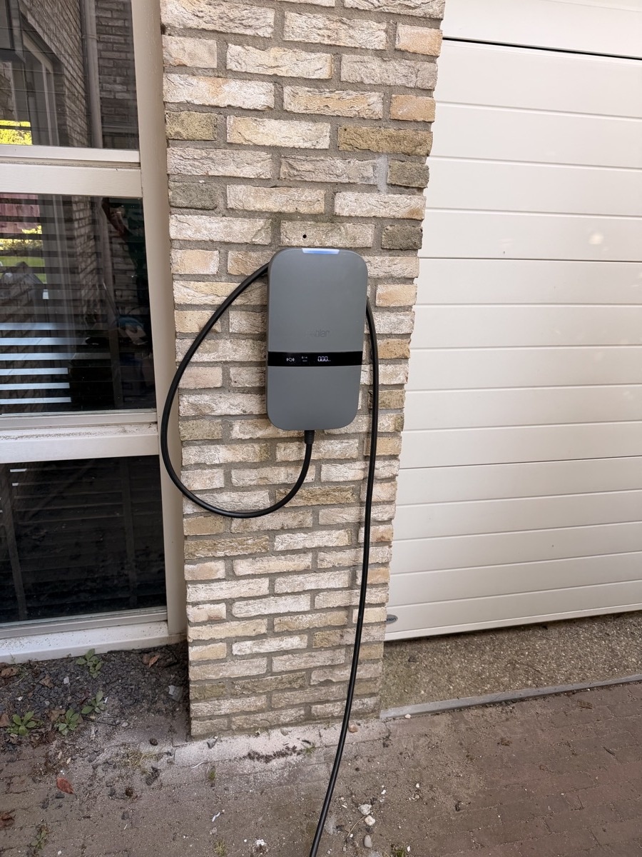 Afbeeldingslocatie: https://tweakers.net/i/AYZb7ra-KEr6xMyrZu0mdwJsEN8=/fit-in/4920x3264/filters:max_bytes(3145728):no_upscale():strip_icc():strip_exif()/f/image/KcTMIzXzOCwqEnLQdecEvtWj.jpg?f=user_large