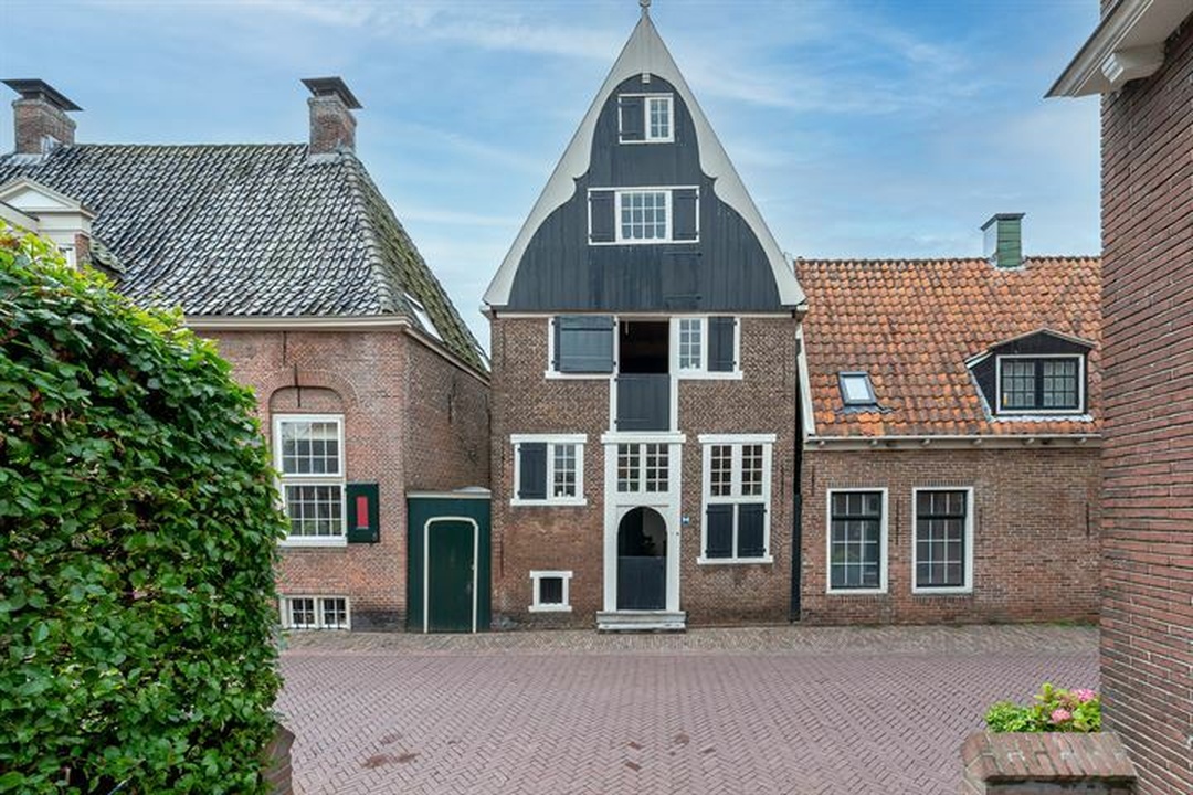 Afbeeldingslocatie: https://tweakers.net/i/A_YFjK5lLiAvw13YuRoTgezYRUg=/full-fit-in/4920x3264/filters:max_bytes(3145728):no_upscale():strip_icc():fill(white):strip_exif()/f/image/u7QxRP9JiuOfKt6oaRh4WGfC.jpg?f=user_large