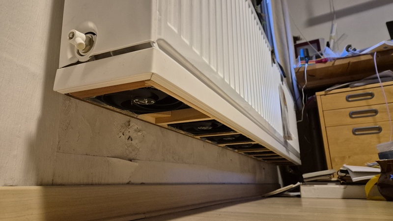 Afbeeldingslocatie: https://tweakers.net/i/A_h9enI2pNKtkLMFtElJoZ3cnKQ=/800x/filters:strip_icc():strip_exif()/f/image/hofFAsD76D7Cm64GjJpZ7dvr.jpg?f=fotoalbum_large