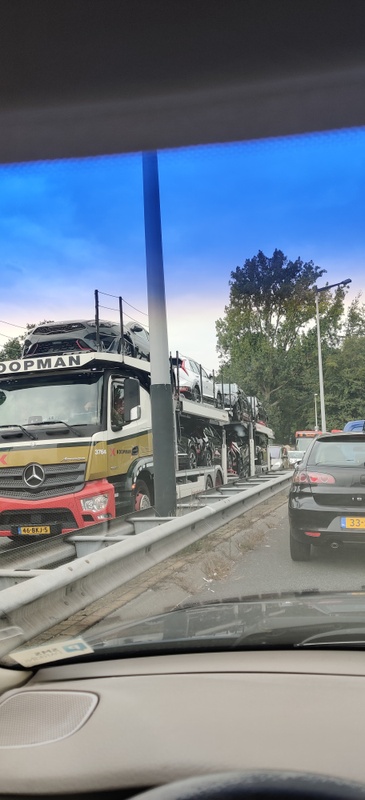 Afbeeldingslocatie: https://tweakers.net/i/AasiOuvlPjsjAIy3hODqthc1uWM=/x800/filters:strip_icc():strip_exif()/f/image/b1oPjtjYrOb0oSWWi7gjdKPh.jpg?f=fotoalbum_large
