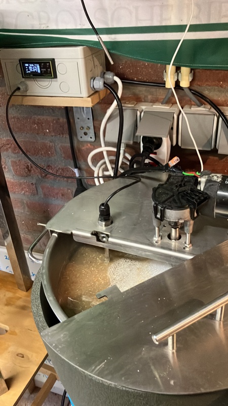 Afbeeldingslocatie: https://tweakers.net/i/Ab9f7BRPhKoTeS5i1UssWpAoUeM=/x800/filters:strip_icc():strip_exif()/f/image/MYwEPnOusVTpWnT50NhV2cwc.jpg?f=fotoalbum_large