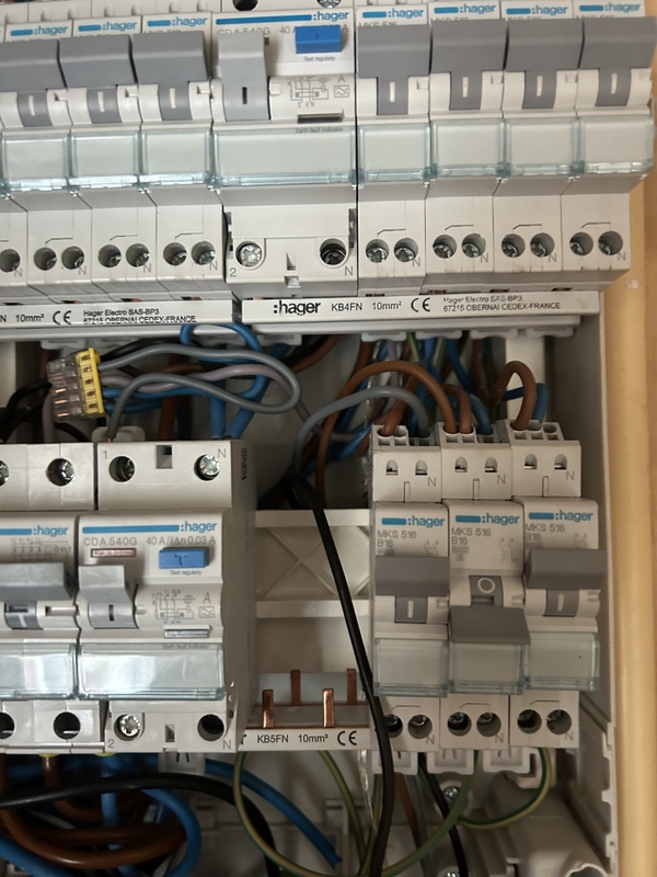 Afbeeldingslocatie: https://tweakers.net/i/AcJYbj85ossIqdg-8GgfMlCCUm4=/x800/filters:strip_icc():strip_exif()/f/image/QW1BU89lToDyCGrLaWVcL1Xz.jpg?f=fotoalbum_large