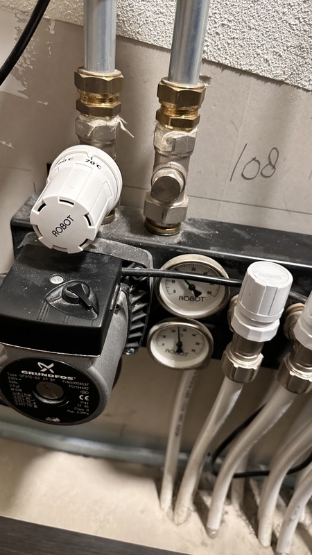 Afbeeldingslocatie: https://tweakers.net/i/AdL2HjqV1Lk4GMw_g-tHRIDFJ1w=/x800/filters:strip_icc():strip_exif()/f/image/ZeVTRqNENsAtHpiMcrDv4ouA.jpg?f=fotoalbum_large