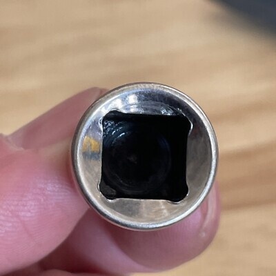 Afbeeldingslocatie: https://tweakers.net/i/AfIQ51VRPVvB50fTpcNeKKw7orM=/fit-in/4920x3264/filters:max_bytes(3145728):no_upscale():strip_icc():strip_exif()/f/image/vH7zcthphpSAKDXlFEb5qE9q.jpg?f=user_large