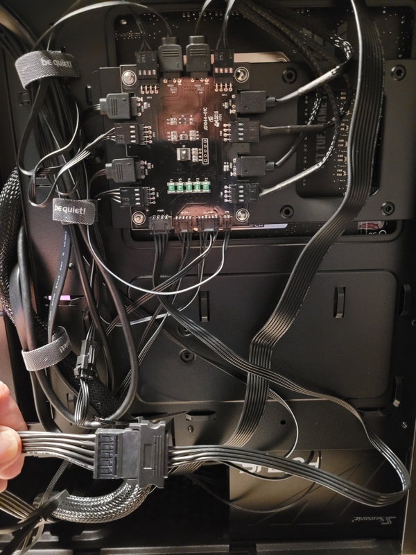 Afbeeldingslocatie: https://tweakers.net/i/Afij1_R8Pg3rIuvVVa2nAPAq_5c=/x800/filters:strip_icc():strip_exif()/f/image/nIXrN6DqEDnp1tkdJPnvibgw.jpg?f=fotoalbum_large