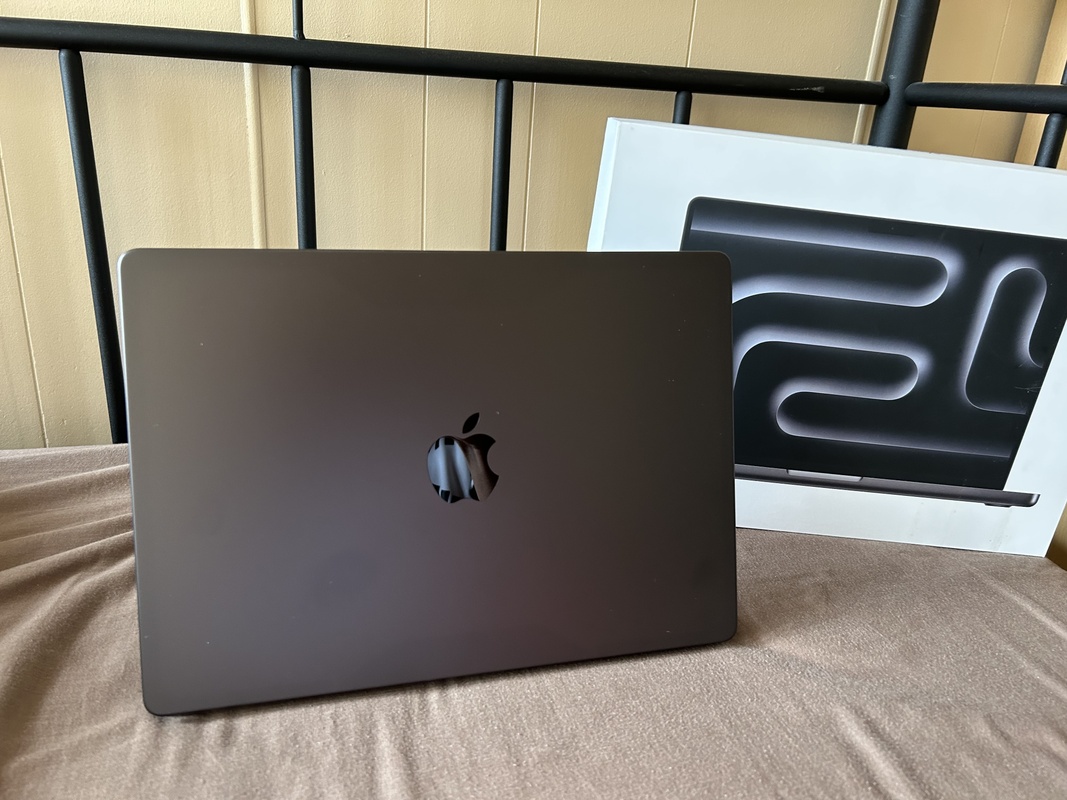 Apple MacBook Pro 2024 14