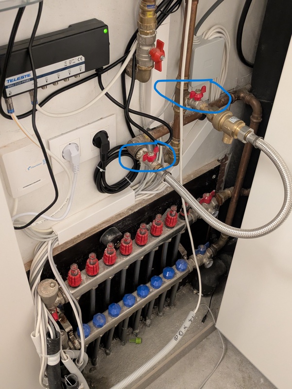 Afbeeldingslocatie: https://tweakers.net/i/AnmOXjxSKvpPN1B1LvYV6uhHazs=/x800/filters:strip_icc():strip_exif()/f/image/4SgFf6Z84FY17jYkazEKjp54.jpg?f=fotoalbum_large