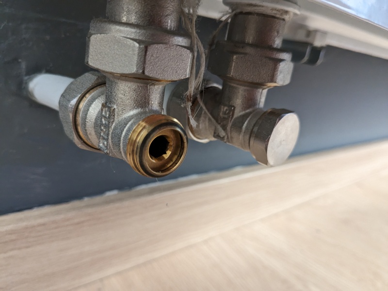 Afbeeldingslocatie: https://tweakers.net/i/AoEnLiuA-yjdZPlut5cPJyphP-M=/800x/filters:strip_icc():strip_exif()/f/image/S3chsZrFyHLnsHsurhzuhDnL.jpg?f=fotoalbum_large