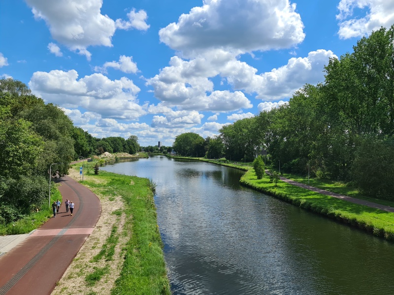 Afbeeldingslocatie: https://tweakers.net/i/Aqy4juJV3cR2PqYrJ19fmivgNJE=/800x/filters:strip_icc():strip_exif()/f/image/FjmCuWMhn4bBMeouQzfSuZHP.jpg?f=fotoalbum_large