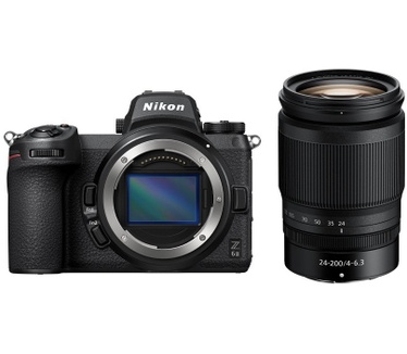 Nikon Z 6II + 24-200mm f/4-6.3 Zwart
