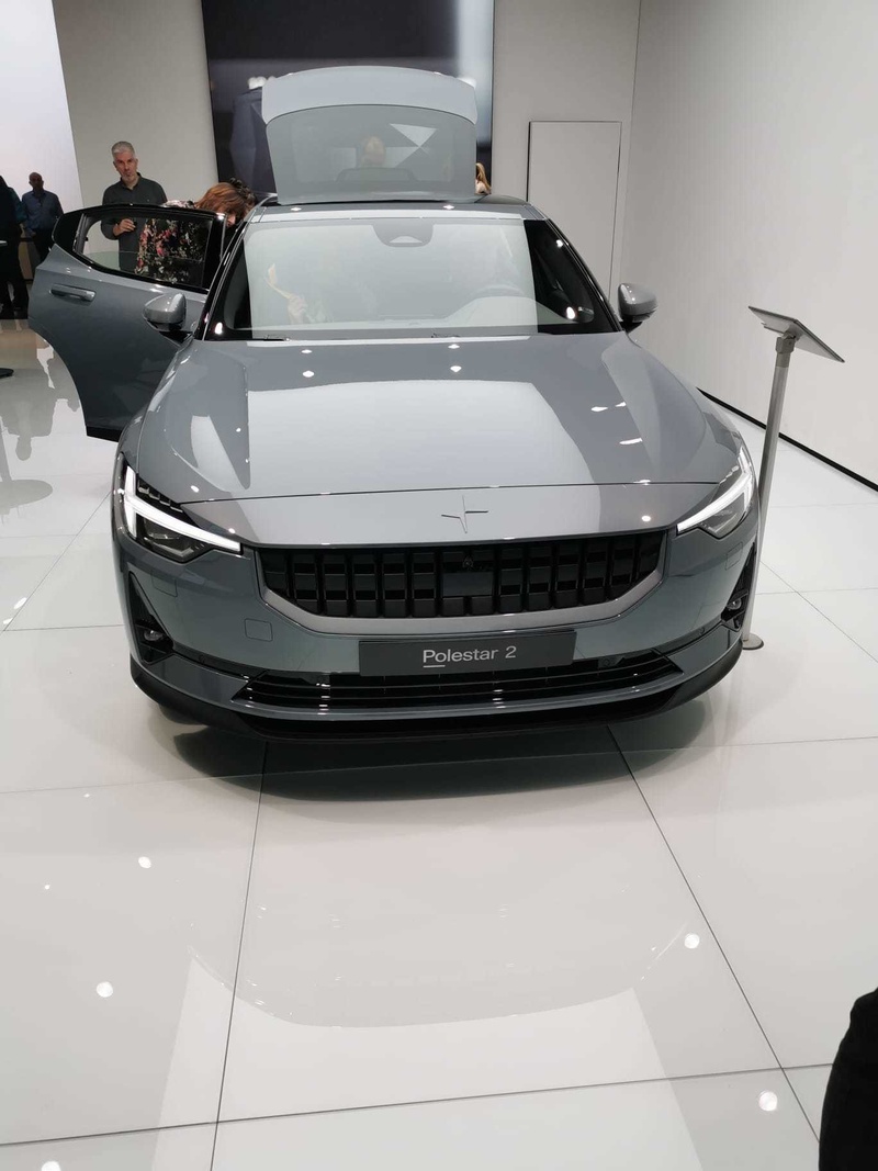 Afbeeldingslocatie: https://tweakers.net/i/Aw5gGG-gq-dwFlmo0AOQqKJRuVw=/800x/filters:strip_icc():strip_exif()/f/image/c2Sn7Nh9QRXiizZUCdkeBvC2.jpg?f=fotoalbum_large