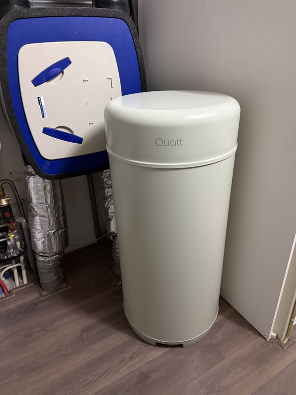 Afbeeldingslocatie: https://tweakers.net/i/AzrwPHR_wv8X9l3gwtEiflQMQhg=/x800/filters:strip_icc():strip_exif()/f/image/CqeCuxBykVYYyGP6JJqGsrxL.jpg?f=fotoalbum_large