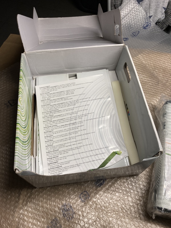 Afbeeldingslocatie: https://tweakers.net/i/B1AbQSsGdml3XLg3bvJ68TE5710=/x800/filters:strip_icc():strip_exif()/f/image/anuU5MgisiV78g5Y6YcYpLAf.jpg?f=fotoalbum_large