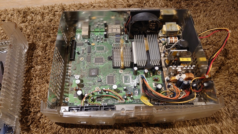 Afbeeldingslocatie: https://tweakers.net/i/B4WgIND9hLHTkdn5RKkln1btsFA=/800x/filters:strip_icc():strip_exif()/f/image/wYpbnzEExDPImCxesnaV56x3.jpg?f=fotoalbum_large